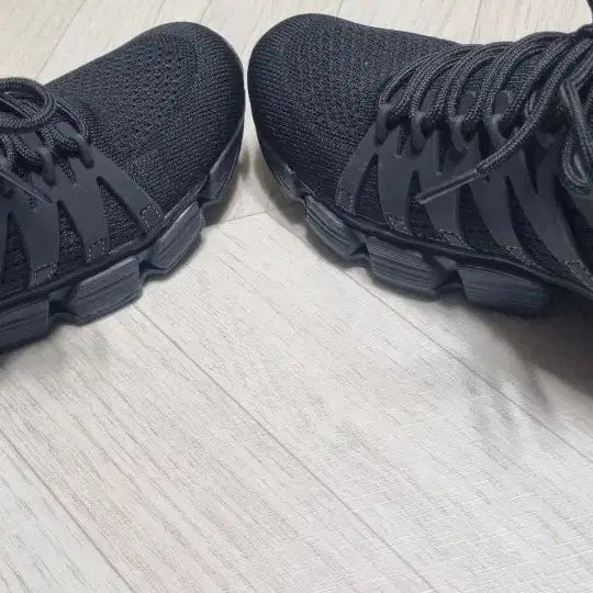 [BUNJANG] Ballet Tebat 2.0+ Black Walking Shoes 245 / 밸롭 티바트 2.0+ 블랙 워킹화 245