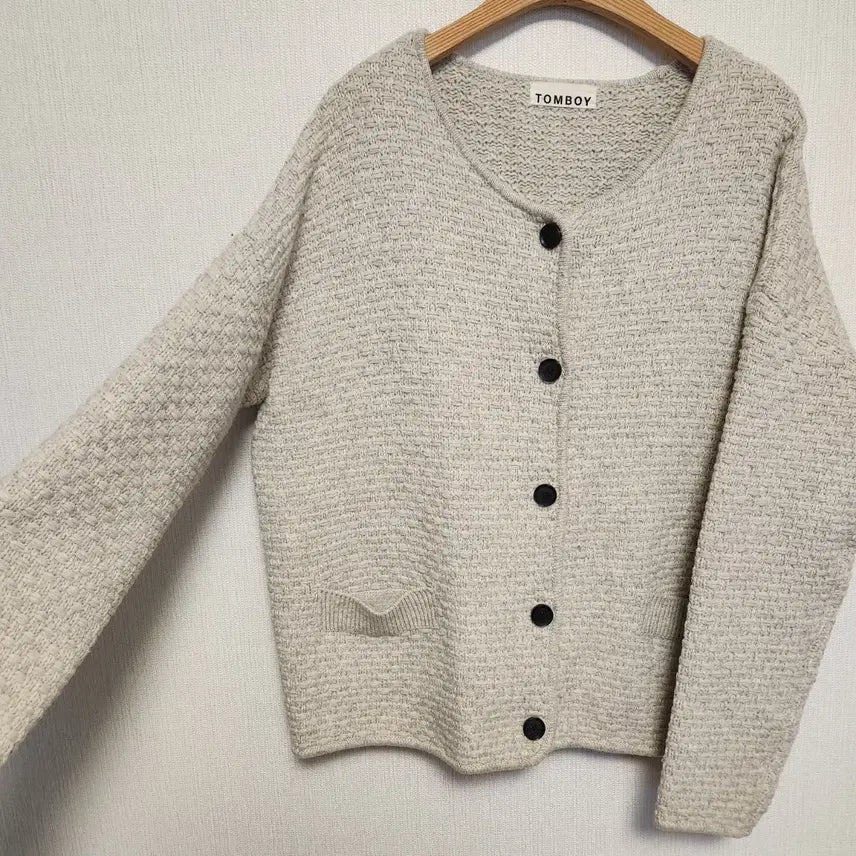 [BUNJANG] (G)I-DLE Tomboy Ivory Knit Cardigan / 상태A+)톰보이 아이보리 니트 가디건