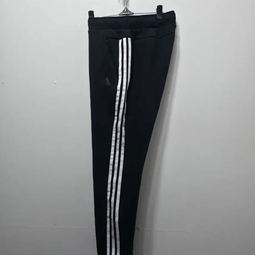 [BUNJANG] Adidas Black Training Pants XL / 아디다스 삼선 트레이닝 바지 블랙 XL