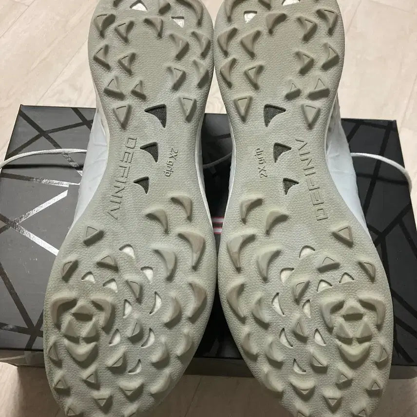 [BUNJANG] Definitive SL TF 280 / 데피니브 SL TF화 280 팝니다