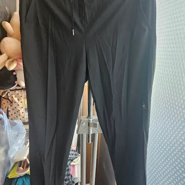 [BUNJANG] Le Coq Sportif Women's Black Training Jogger Pants (Size M) / 르꼬끄 여성 검정 트레이닝 조거바지M 새상품