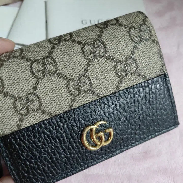 [BUNJANG] Gucci GG Supreme Bifold Wallet (Black) / 새제품급) 구찌 GG수프림 반지갑 블랙