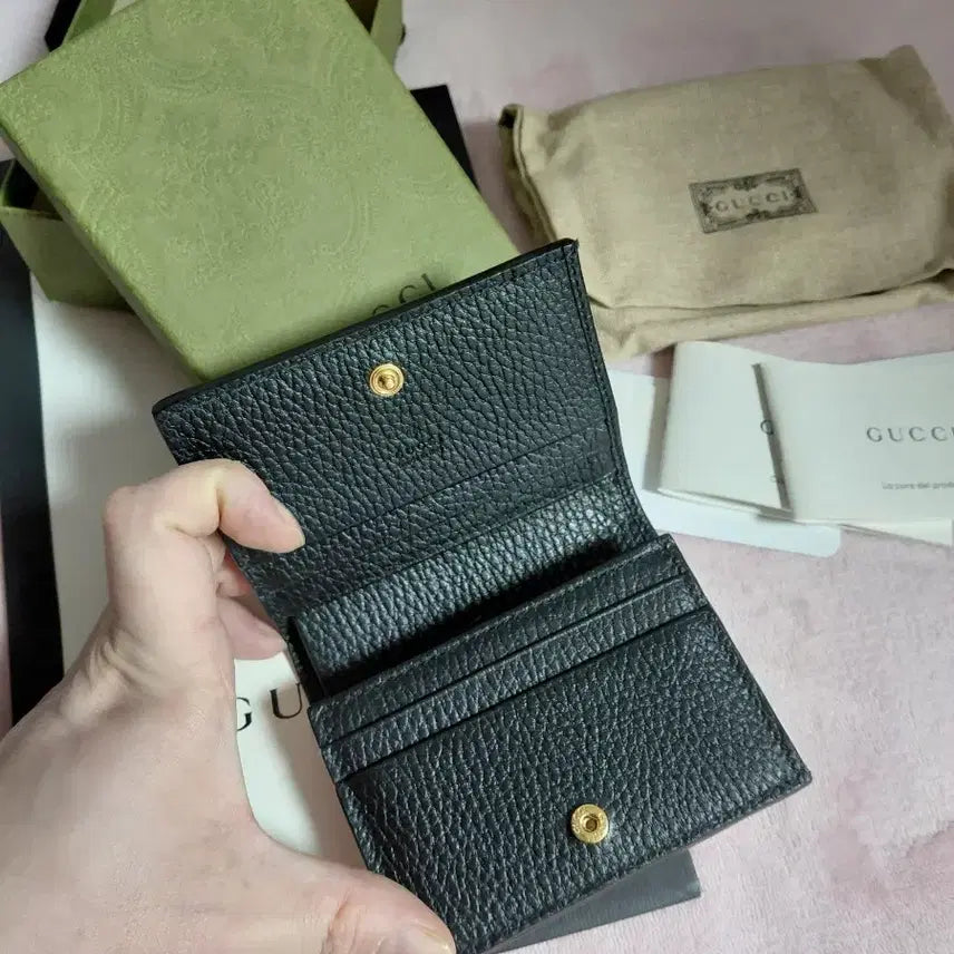 [BUNJANG] Gucci GG Supreme Bifold Wallet (Black) / 새제품급) 구찌 GG수프림 반지갑 블랙