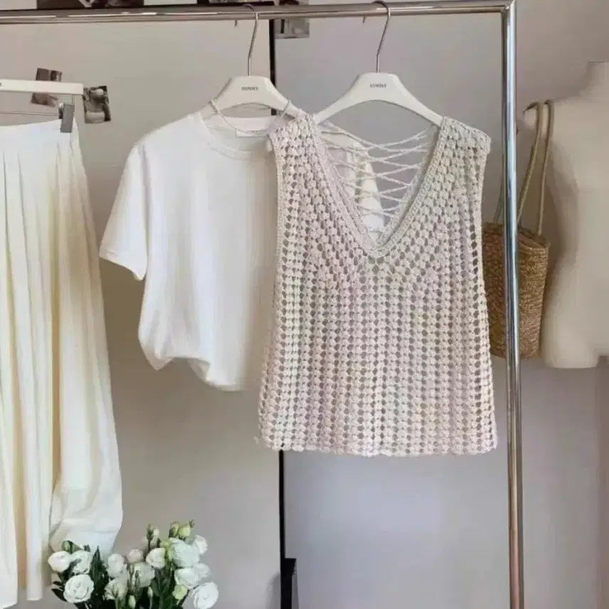 [BUNJANG] Knitted Vest Top / 여성 꼬임 뜨개 그물 레이스 루즈핏 비치웨어 레이어드 니트 조끼 베스트