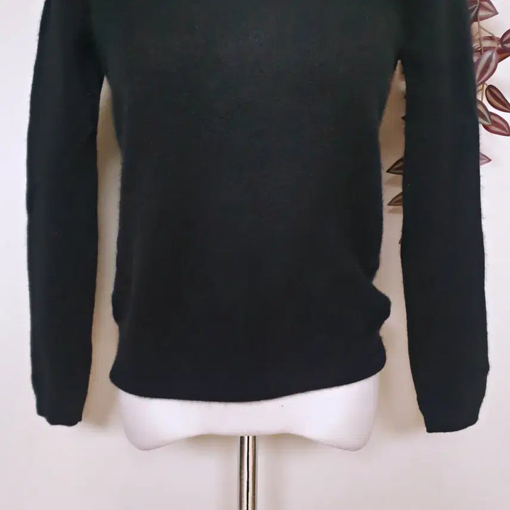 [BUNJANG] UNIT Cashmere 100% Semi-Crop Knit 55 Black / UNIT 캐시미어100% 세미크롭니트 55 블랙