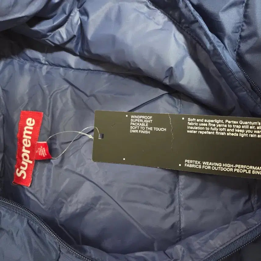 [BUNJANG] Supreme Micro Down Half Zip Hooded Pullover - 24FW / 슈프림 마이크로 다운 하프 집 후드 풀오버 네이비 - 24FW