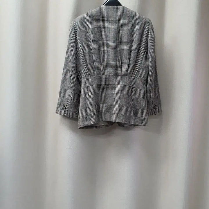 [BUNJANG] Burberry Wool Cropped Jacket / 버버리 울100 간절기 크롭 자켓