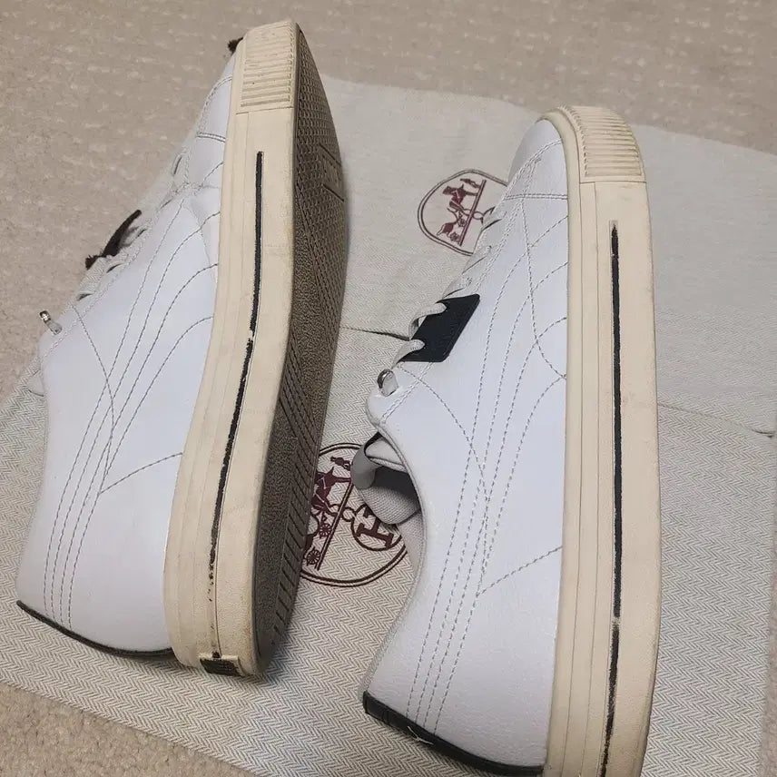 [BUNJANG] Puma Sneakers White Shoes / 푸마 스니커즈 화이트 운동화