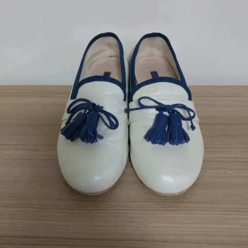 [BUNJANG] Geiger Ribbon Tassel Heels (235) / 여성 가이거 리본 태슬 구두 (235)