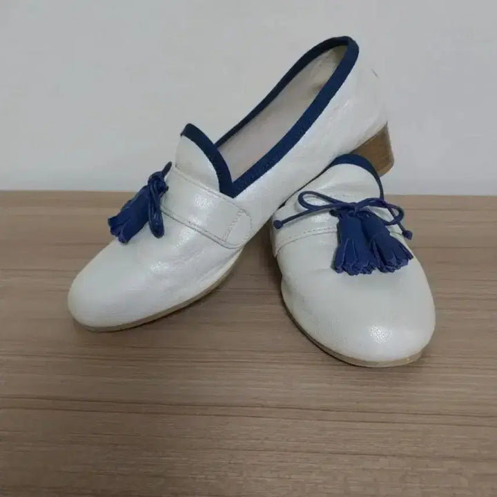 [BUNJANG] Geiger Ribbon Tassel Heels (235) / 여성 가이거 리본 태슬 구두 (235)