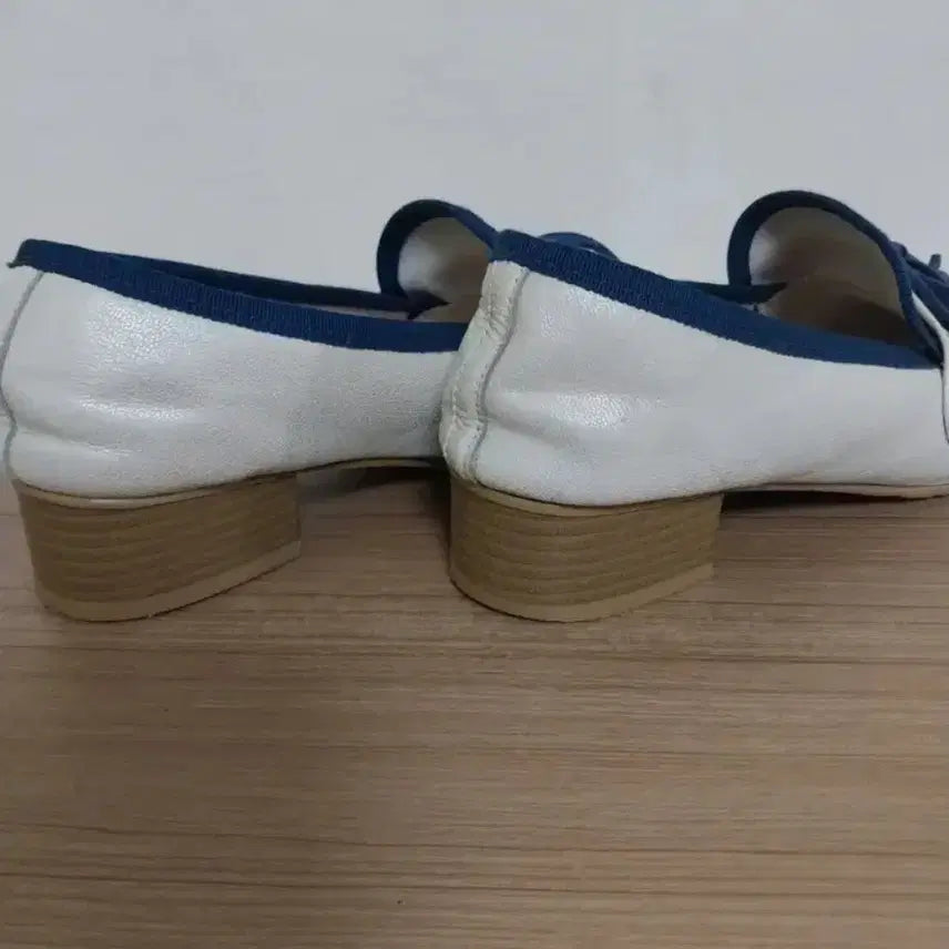 [BUNJANG] Geiger Ribbon Tassel Heels (235) / 여성 가이거 리본 태슬 구두 (235)