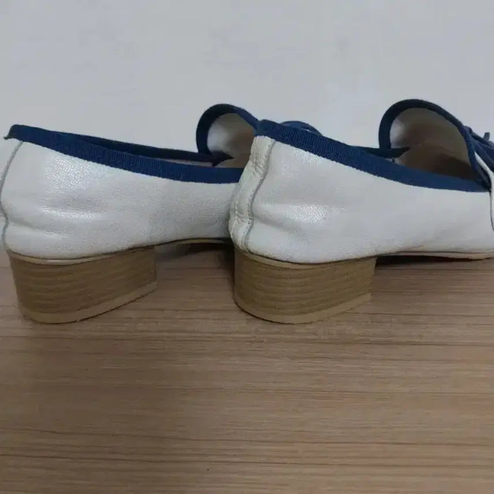 [BUNJANG] Geiger Ribbon Tassel Heels (235) / 여성 가이거 리본 태슬 구두 (235)