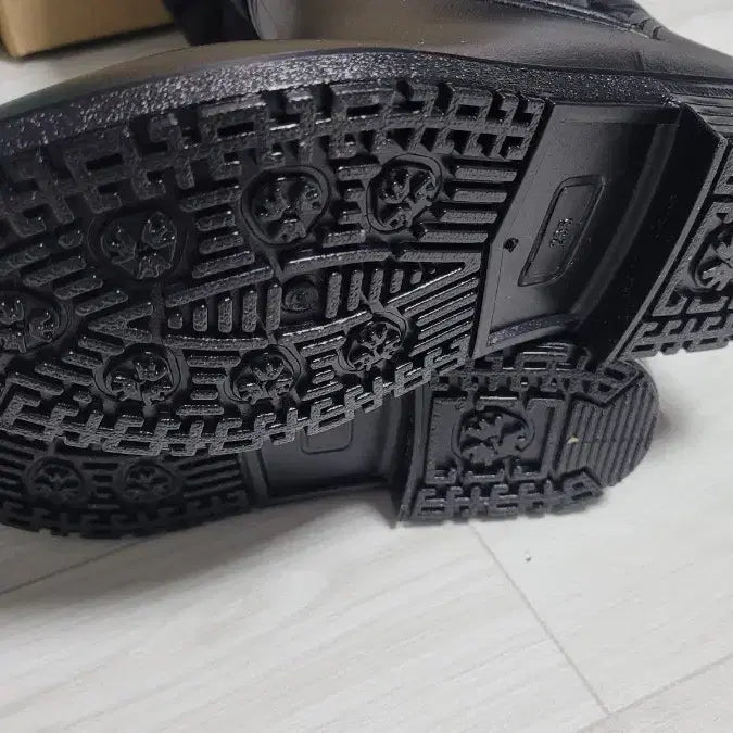 [BUNJANG] Brera Quilted Long Boots (Black) 235mm / 브레라 퀼팅 롱부츠 블랙 색상입니다 사이즈는 235mm