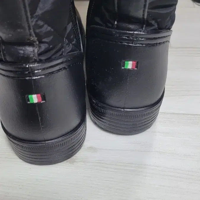 [BUNJANG] Brera Quilted Long Boots (Black) 235mm / 브레라 퀼팅 롱부츠 블랙 색상입니다 사이즈는 235mm