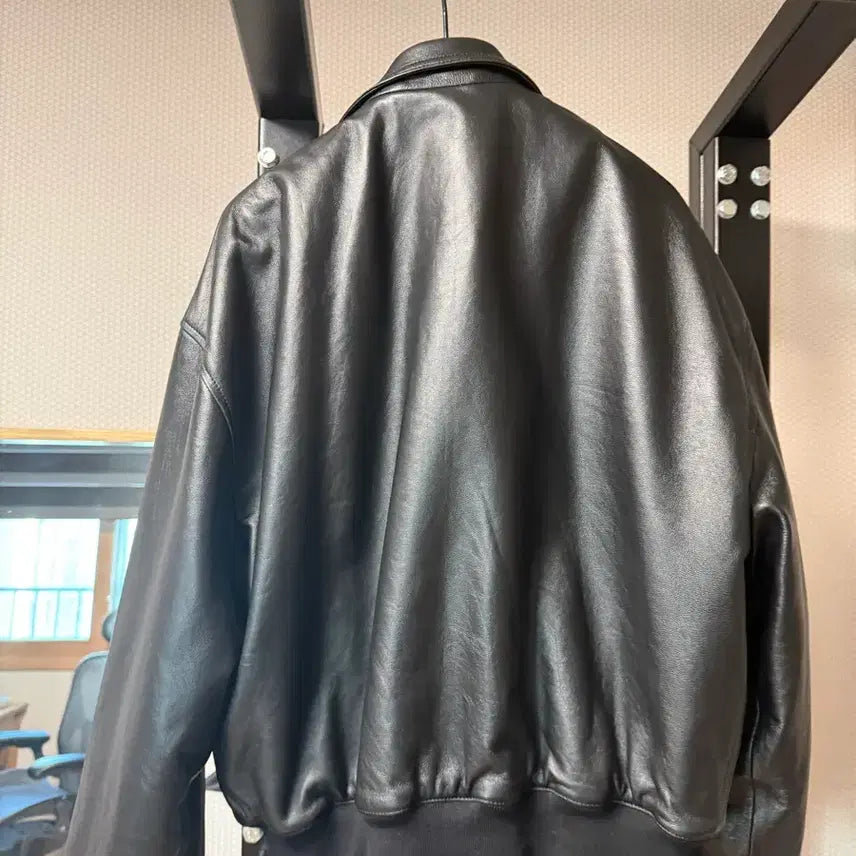 [BUNJANG] Balenciaga 25FW Garde-Robe Leather Blouson / 발렌시아가 25fw 가드로브 레더 블루종 s사이즈