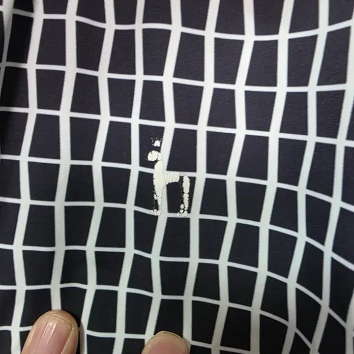 [BUNJANG] Hazzys Navy Check Pattern Windbreaker Jacket (105) / 헤지스 네이비 체크 패턴 바람막이 점퍼  사이즈 105 춘추용 여름까지