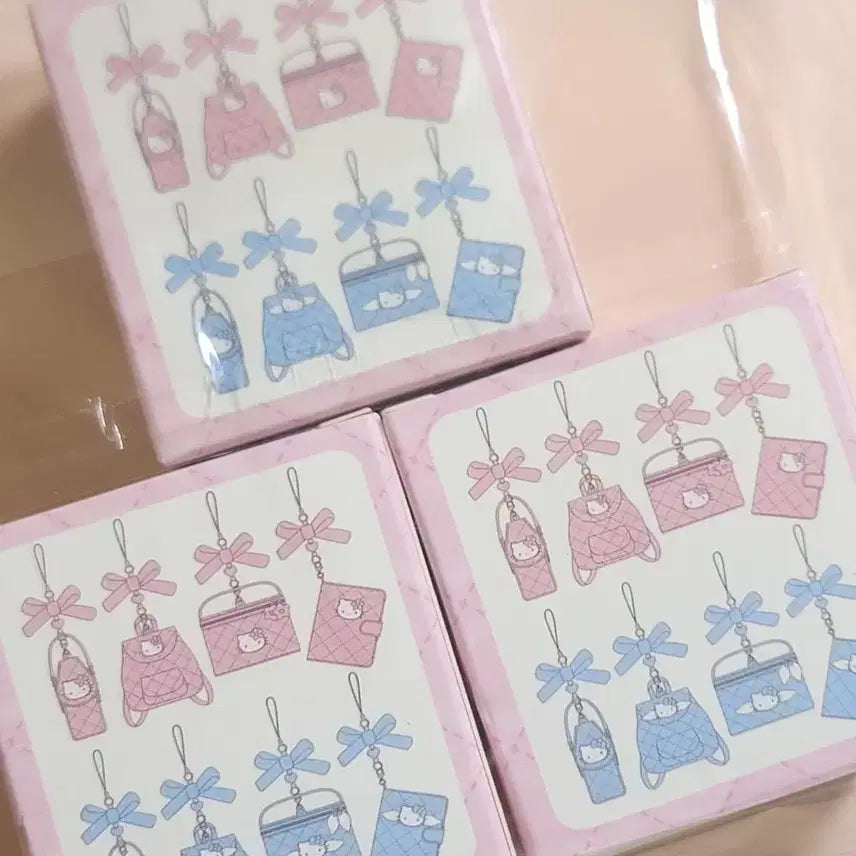 [BUNJANG] Hello Kitty Bag Keyring Bundle Set / 헬로키티 가방키링 랜덤뽑기 세 박스 일괄