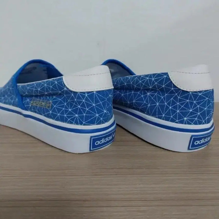 [BUNJANG] Adidas Slip-on Sneakers (240) / 여성 아디다스 슬립온,운동화, 단화(240)