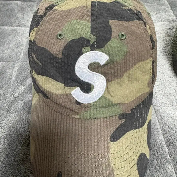 [BUNJANG] Supreme S Logo Seersucker Camo / 슈프림 시어서커 S로고 카모