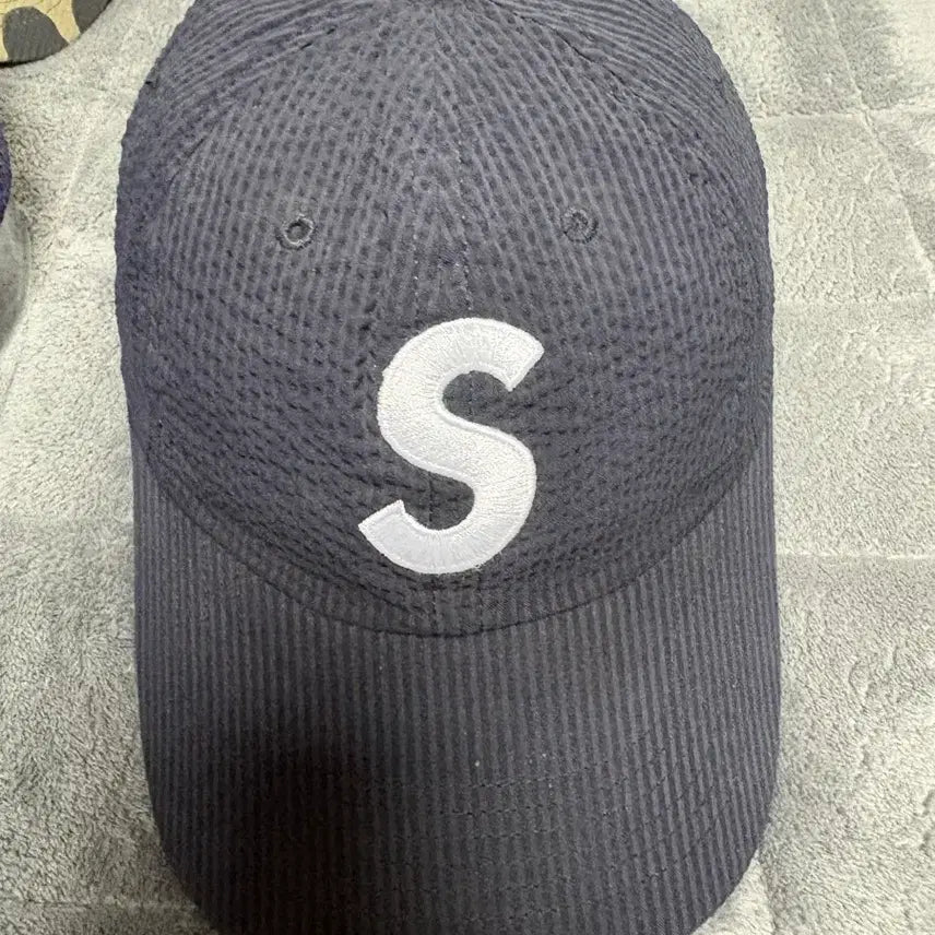[BUNJANG] Supreme S Logo Black / 슈프림 시어서커 S로고 블랙