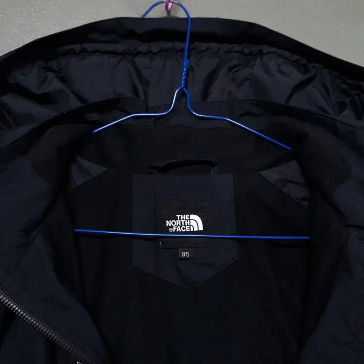 [BUNJANG] The North Face Pocket Zip Windbreaker Mountain Jacket / M) 노스페이스 포켓 지퍼 디테일 바람막이 후드 마운틴 자켓 희귀