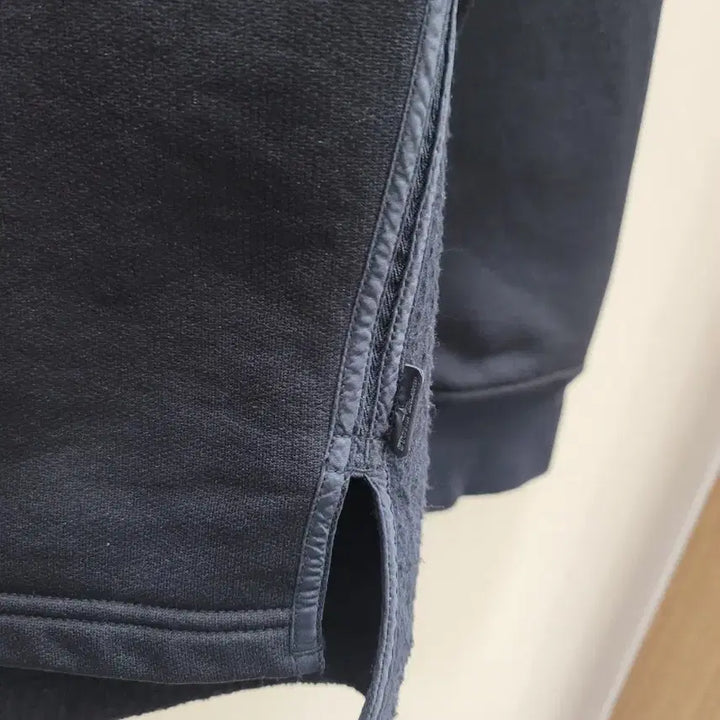 [BUNJANG] Stone Island Shadow Project Black Sweatshirt / 스톤아일랜드 쉐도우프로젝트 블랙 맨투맨