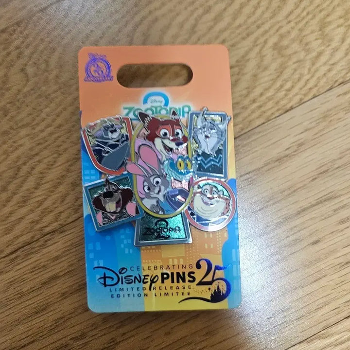 [BUNJANG] Disney Zootopia 25th Anniversary Pin Set / 디즈니 주토피아 25주년 기념 핀 세트