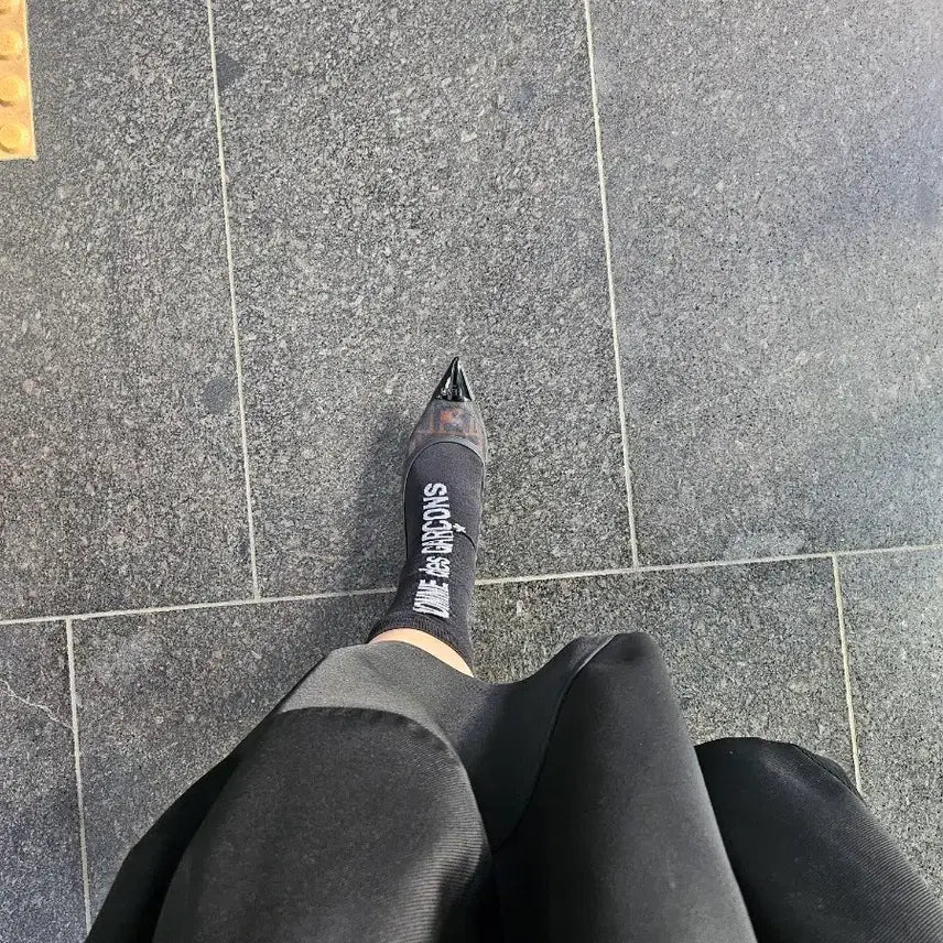 [BUNJANG] Fendi Colibrì Flats / 펜디 콜리브리 플랫
