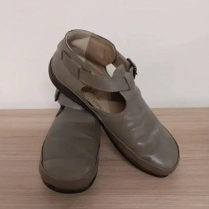 [BUNJANG] ZIZZ Leather Flats (245) / 여성 지쎄 가죽 단화 (245)