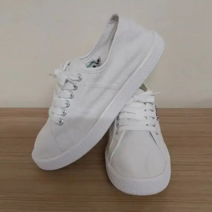 [BUNJANG] Superga 2750 Superlight Sneakers (White, 245) / 여성 수페르가 2750 수퍼라이트 운동화 (245)