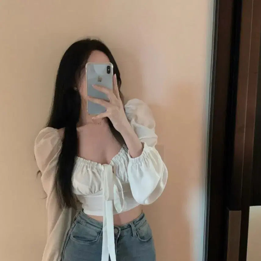 [BUNJANG] White Puff Sleeve Shirred Blouse / 화이트 퍼프 셔링 블라우스