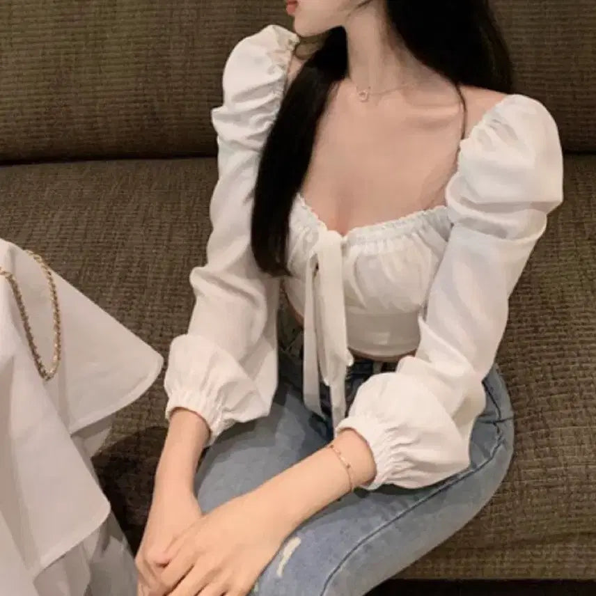 [BUNJANG] White Puff Sleeve Shirred Blouse / 화이트 퍼프 셔링 블라우스