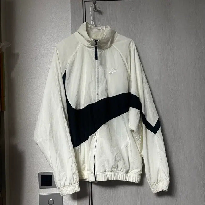 [BUNJANG] Nike Big Swoosh Windbreaker Jacket / 나이키 빅스우시 바람막이 자켓