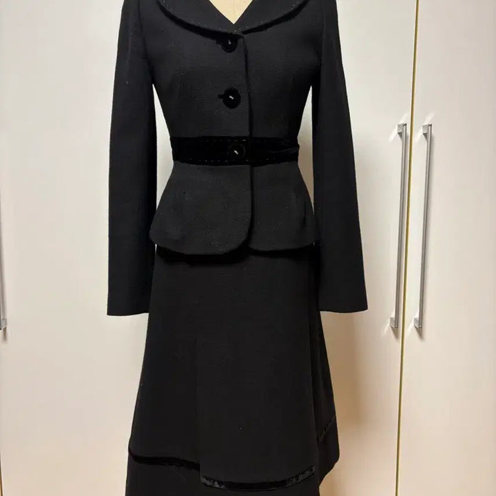 [BUNJANG] Satin Two-Piece Set / 사틴투피스