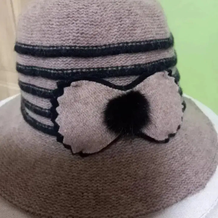 [BUNJANG] Agatha Wool Bucket Hat with Mink Ball Beanie / 여성 아가타  벙거지모자, 울버킷햇 (밍크 방울 비니)