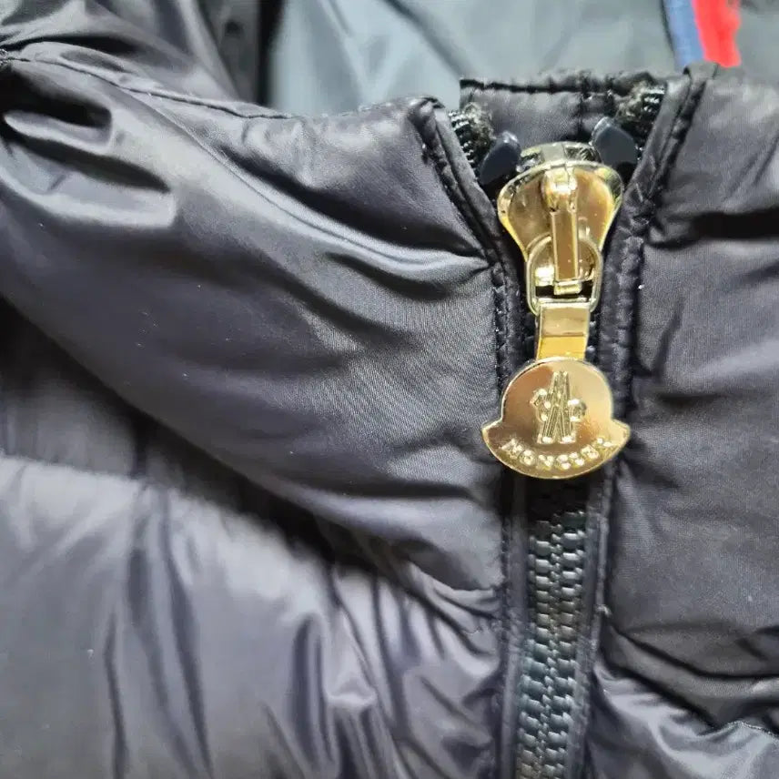 [BUNJANG] Moncler Authentic / 몽클레어 도리스트 (정품)