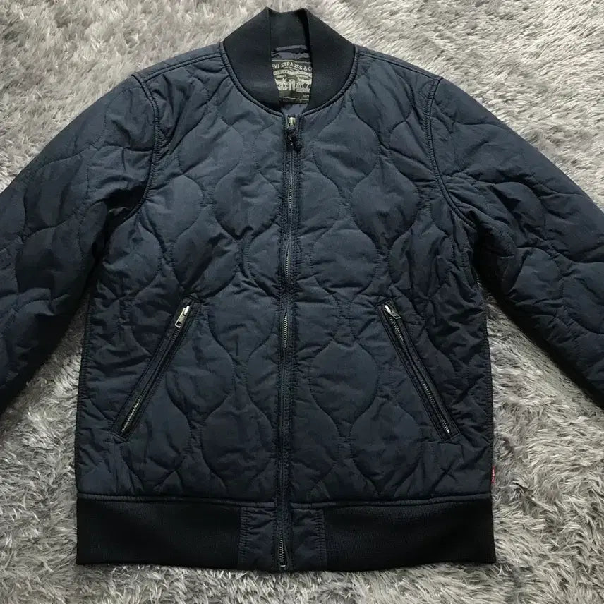 [BUNJANG] LEVI'S Quilted Lightweight Jacket / [S, A급]# 리바이스(LEVI'S) 물결 퀼팅 경량 자켓