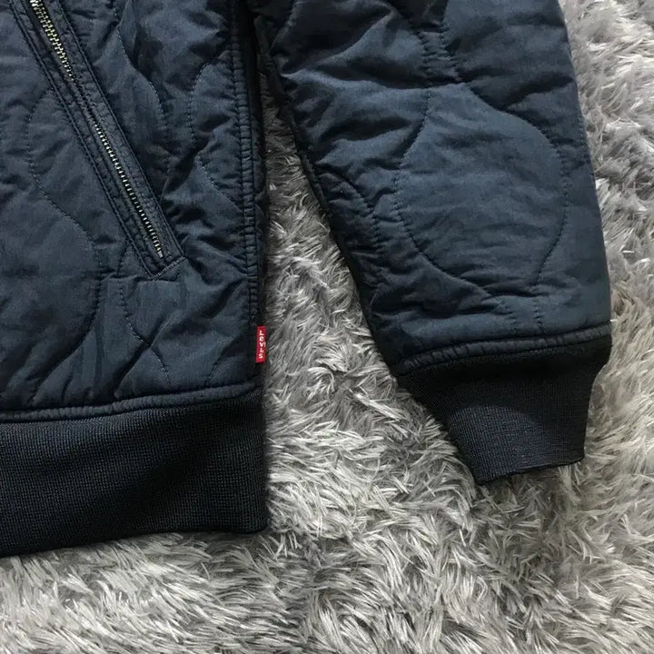 [BUNJANG] LEVI'S Quilted Lightweight Jacket / [S, A급]# 리바이스(LEVI'S) 물결 퀼팅 경량 자켓