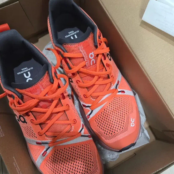 [BUNJANG] Orange Running Shoes / On 러닝화 등산 트레일 오렌지 운동화