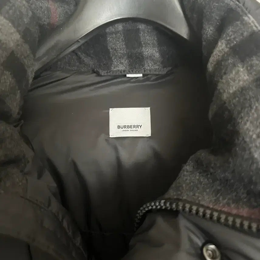 [BUNJANG] Burberry Black Padded Jacket L / 버버리 남성 블랙 패딩 L 팝니다