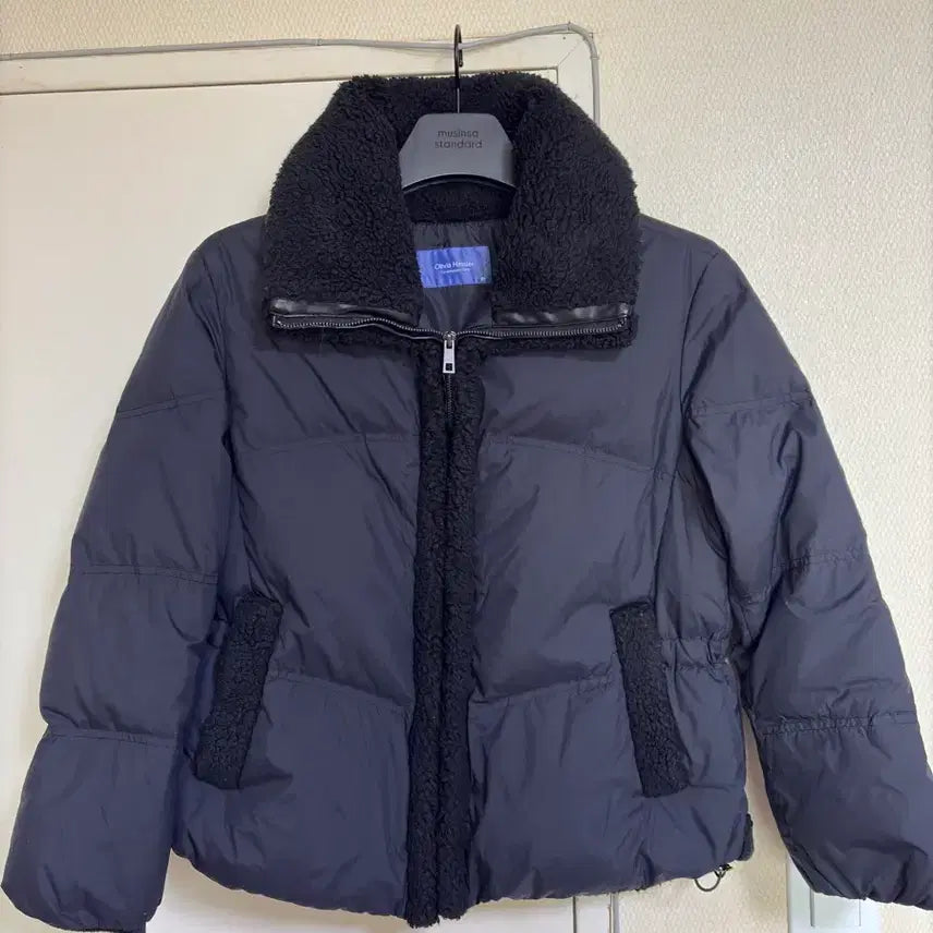 [BUNJANG] Olivia Hasler Padded Jacket (Size 66) / 올리비아 하슬러 패딩(66)