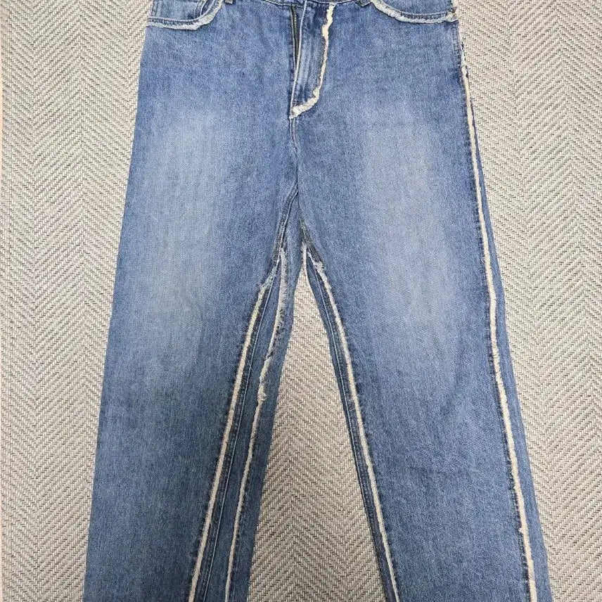 [BUNJANG] Cutoff Split Denim Pants Mid Blue / 쿠어 컷오프 스플릿 데님 팬츠 미드블루