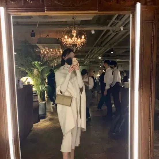 [BUNJANG] YSL Chain Clutch Bag / 입생로랑 ysl 체인 클러치백