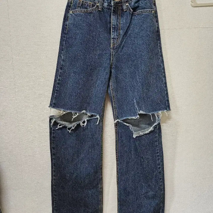 [BUNJANG] Denim Jeans S / 새상품 데미지 워싱 데님 청바지 s