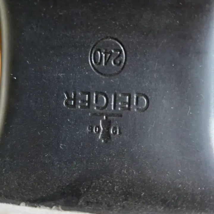 [BUNJANG] Geiger Ivory Women's Sandals (Size 240) / [정품] Geiger 아이보리 여성샌들 240