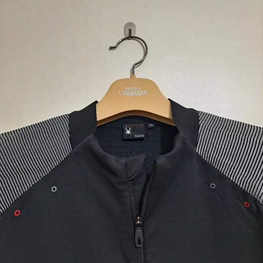 [BUNJANG] Spider Black Stripe Bomber Jacket (Size 110) / 스파이더 블랙 스트라이프 봄버 자켓 110사이즈