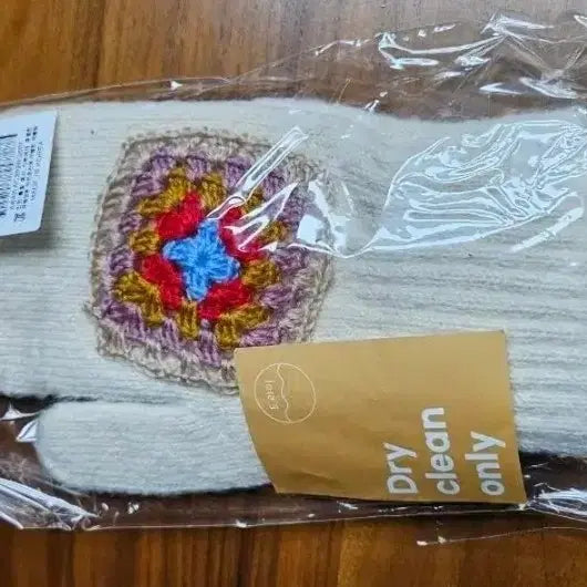 [BUNJANG] Wooteo Yulha Gloves / 우트 어른 장갑 율하네