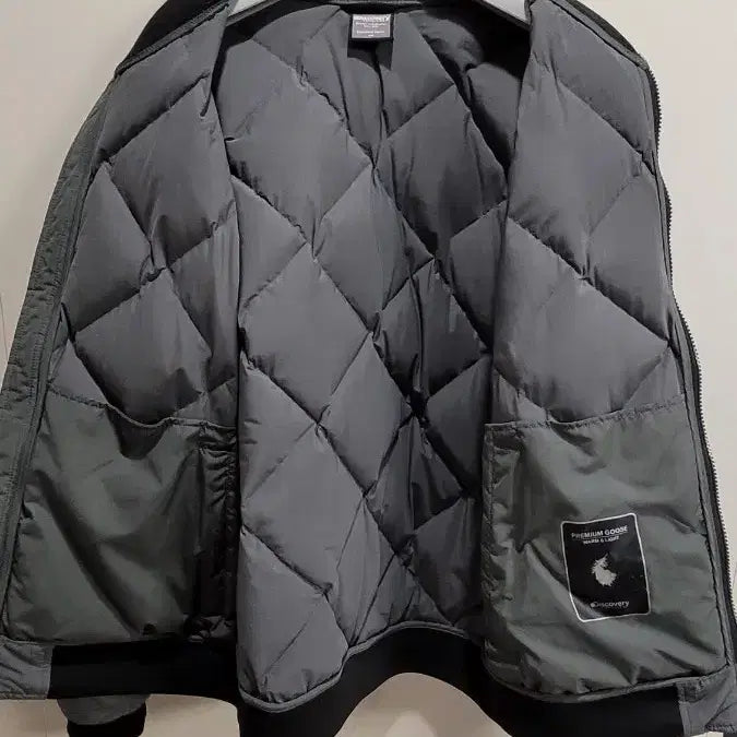 [BUNJANG] Discovery Men's Goose Down Padded Jacket / 디스커버리 남성 구스다운 패딩