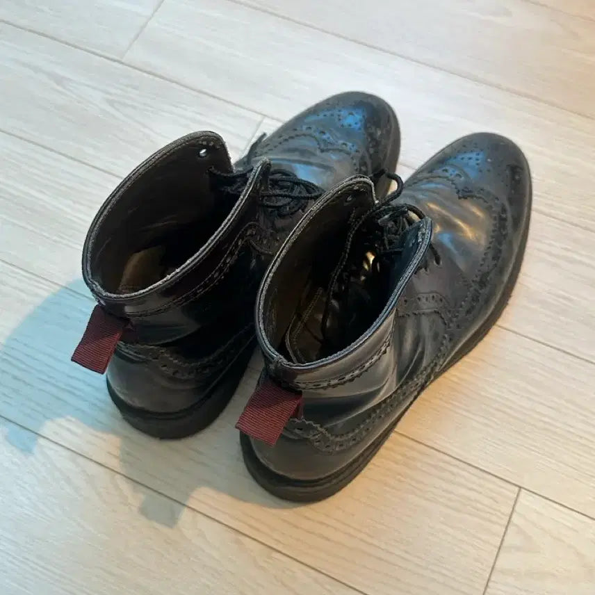 [BUNJANG] Giuseppe Morelli Black Enamel Boots / 블랙 에나멜 부츠 (이탈리아 Giuseppe Morelli)