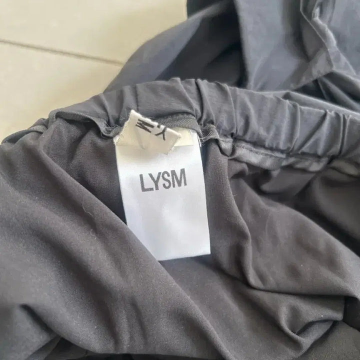 [BUNJANG] Prada Long Skirt (New) / 블랙 프라다원단 렁 스커트(새상품)